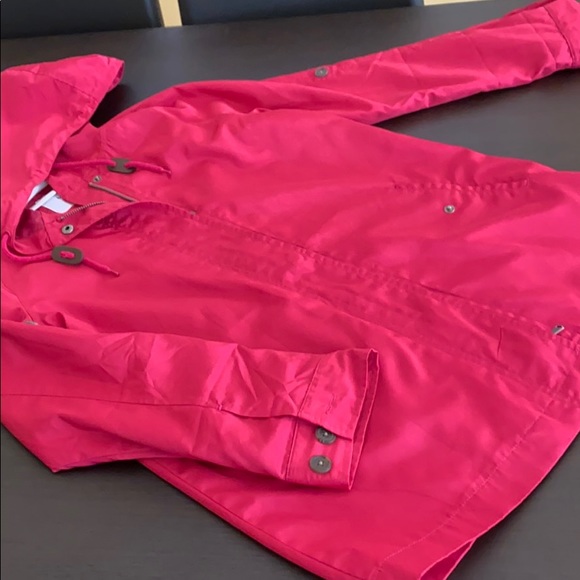 Rain coat - Picture 2 of 2